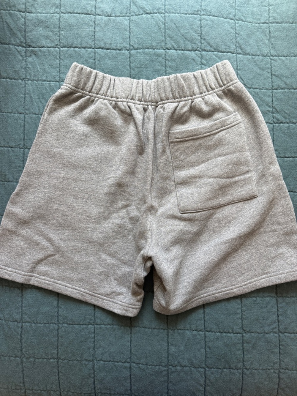 DarcSport Like New Dual Patch Lounge Sweat Shorts in Grey Medium 371/1000 - Picture 7 of 12